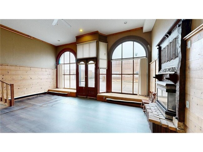 Building Photo - 545 Pacific Ave SW