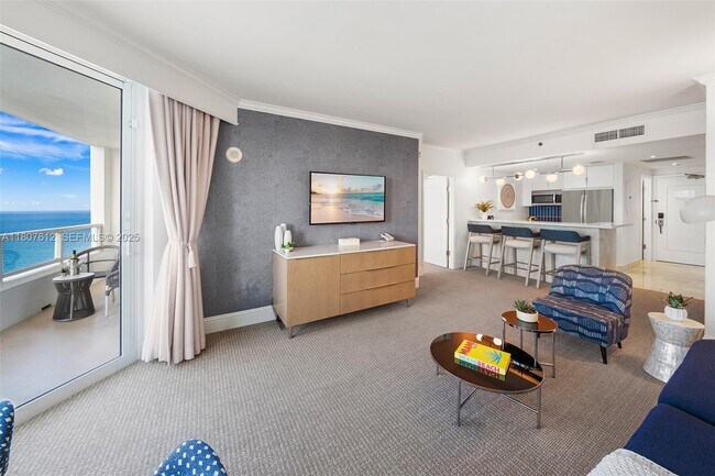 Building Photo - 4401 Collins Ave