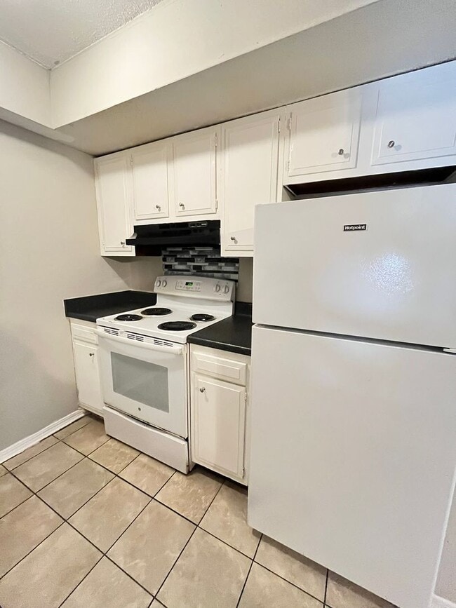 Building Photo - 1 Bed 1 Bath Apt NW OKC