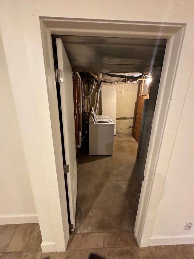 Building Photo - Pre Lease!! Great House