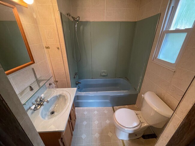 Building Photo - COMING SOON! This is a Lease-to-Own – Not ...