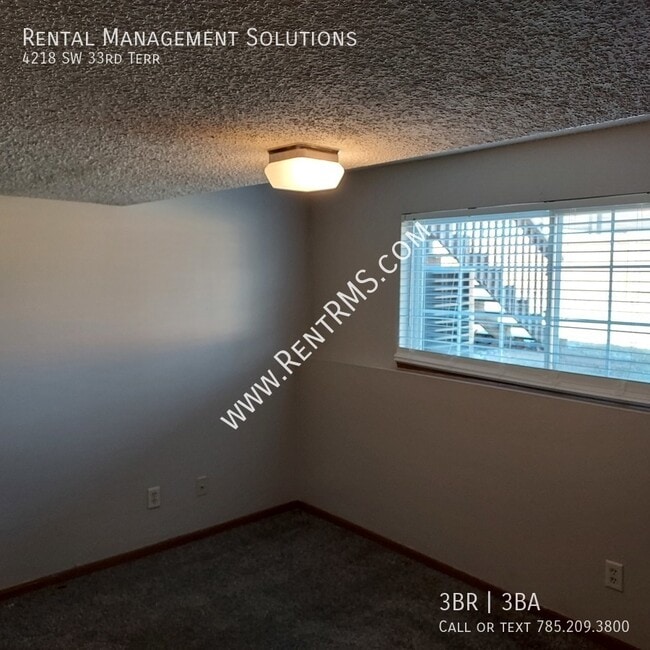 Building Photo - 4218 SW 33rd Terrace
