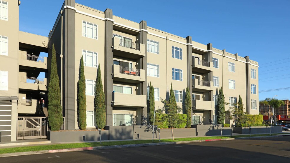 Victor On Venice Los Angeles Ca Apartment Finder