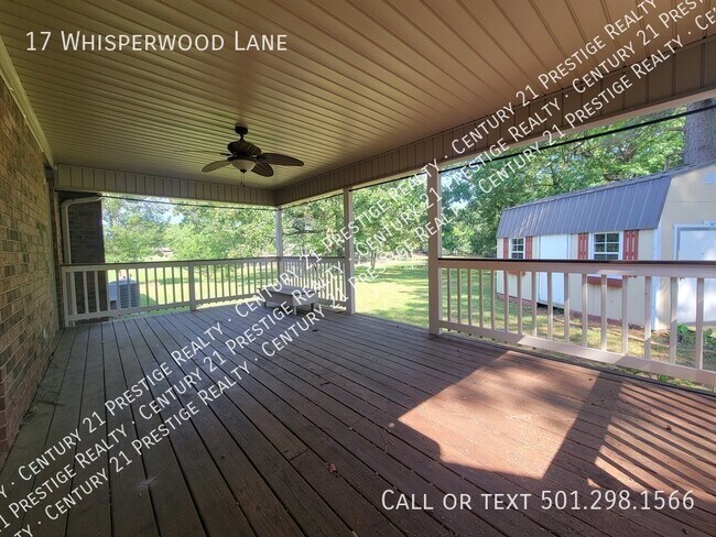 Building Photo - 17 Whisperwood Ln