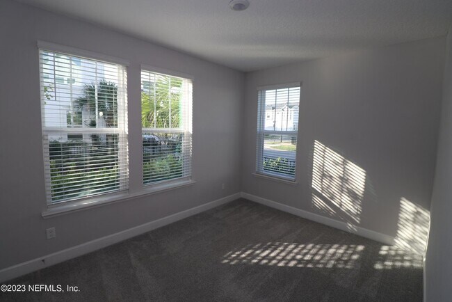 Building Photo - 11480 Gully Ct