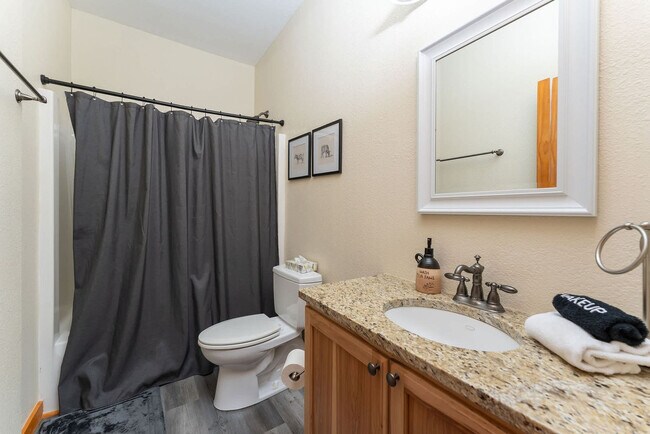 Building Photo - 191 Scenic Wolf Dr