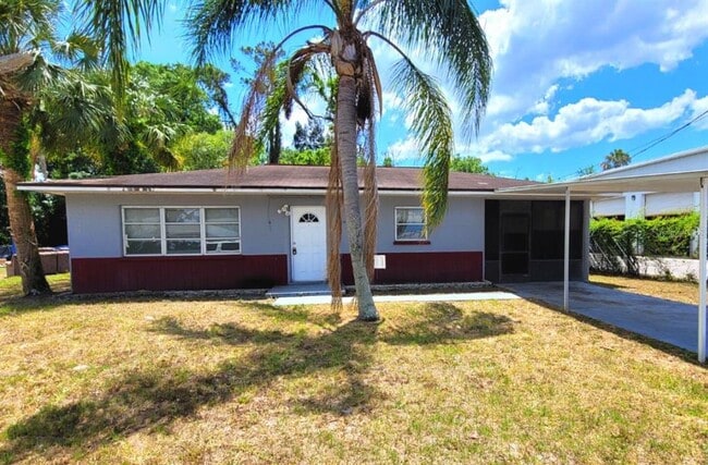 Primary Photo - 5806 Siesta Ln