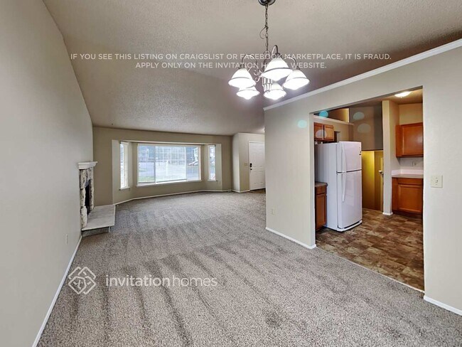 Building Photo - 605 187th St E