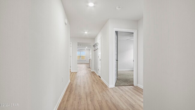 Building Photo - 5037 Rivergrass Dr