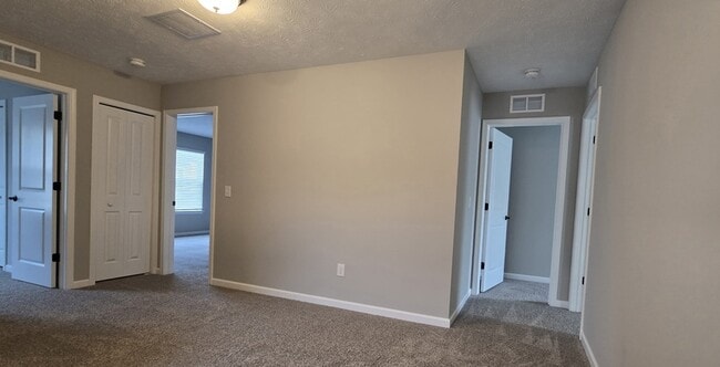 Building Photo - 1205 Ayla Ave