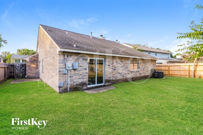 Building Photo - 18115 Brooknoll Dr