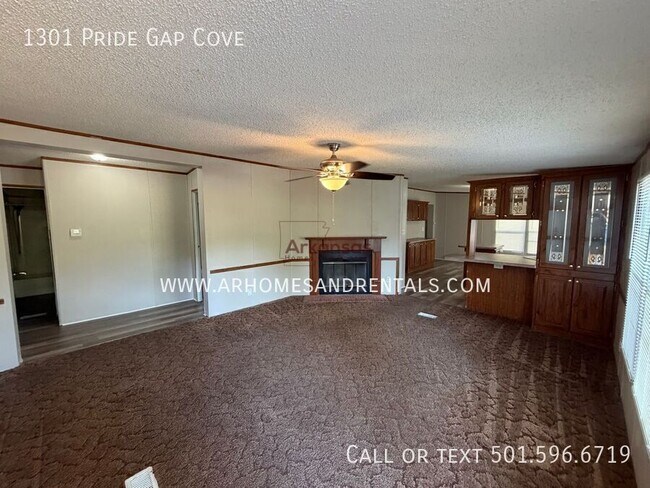 Building Photo - 1301 Pride Gap Cove