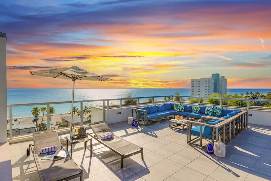 Building Photo - 327 Pierce St