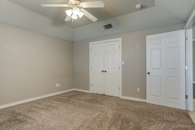 Building Photo - Gorgeous Home in Cooper District!!