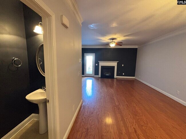 Building Photo - 739 Garden Forest Road