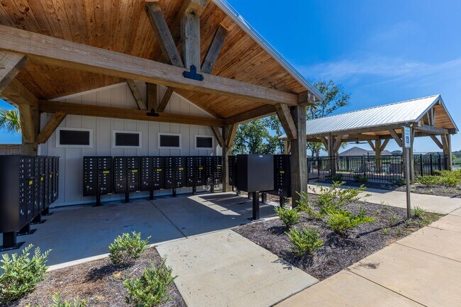 Building Photo - Stunning 5 Bedroom Home in Fairhope, AL! Spacious, Modern, and Move-In Ready!