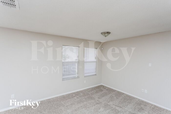 Building Photo - 8709 Saddle Ridge Cir