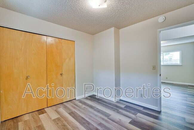 Building Photo - 67 Holbrook Ln