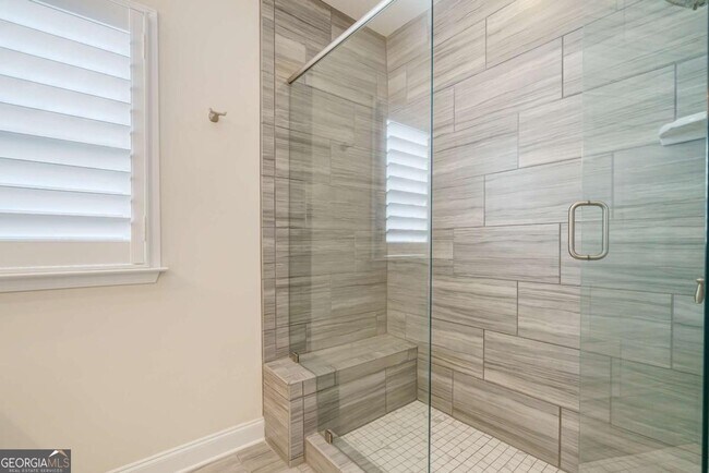 Building Photo - 214 Braeden Wy