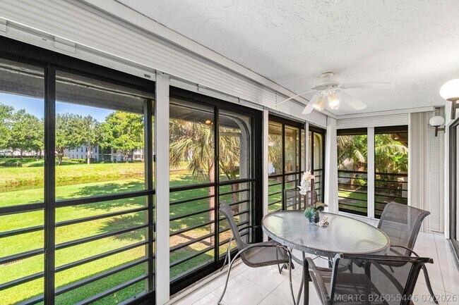 Building Photo - 10137 Mangrove Dr