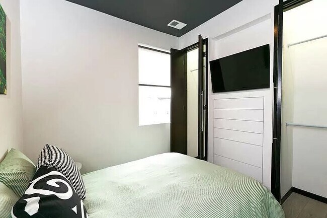 Building Photo - 2874 Harrison-A