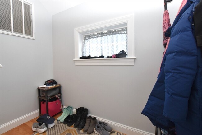 Building Photo - 145-147 Spruce St