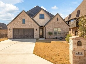 Building Photo - 2419 Portwood Way