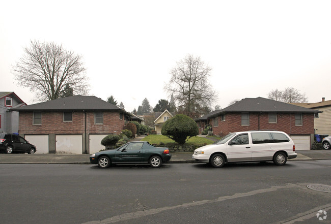 Primary Photo - 2224-2238 SE Ash St