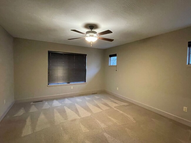 Building Photo - Gorgeous and Upscale Home Available Now!