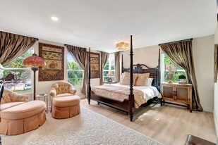 large studio - 15 N Ocean Breeze