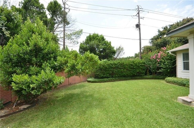 Building Photo - 7709 Amanda Ellis Way