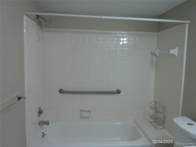 Building Photo - 22843 Grove St