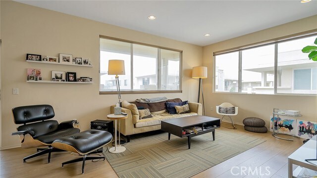 Building Photo - 13021 Central Ave