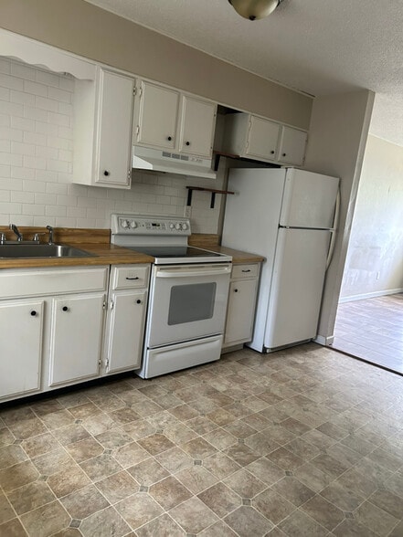 Building Photo - 5059 Harley Ln