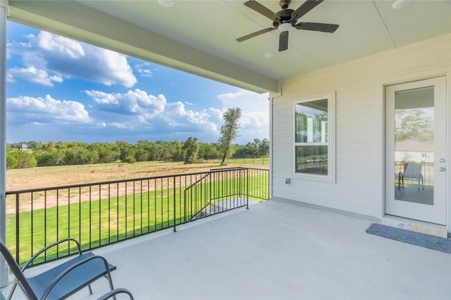 Building Photo - 301 Northcrest Dr