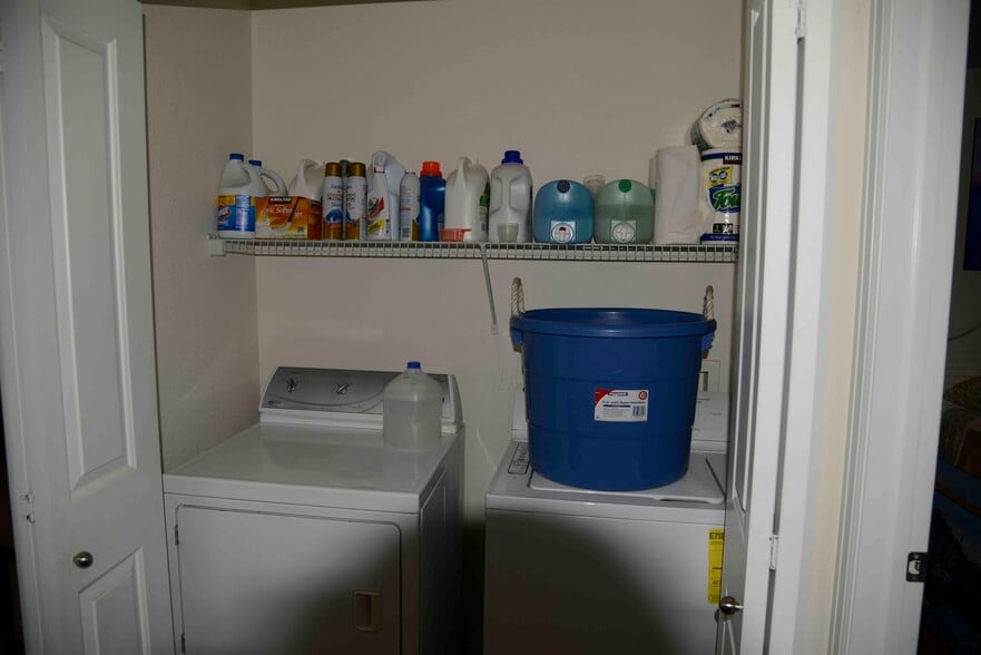 Building Photo - 443 S Quay St