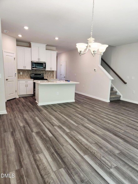 Building Photo - 250 Brook Farm Ln