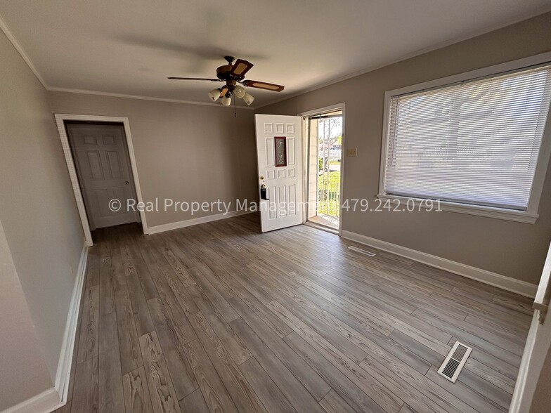 Building Photo - 4129 Stanard Ave