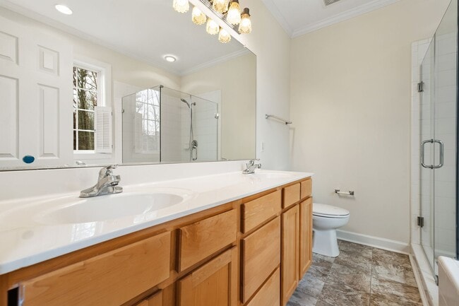 Building Photo - 3 Bed 2 Bath Chatham Forest Home - Available Now!