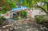 Building Photo - 4837 Fauntleroy Wy SW