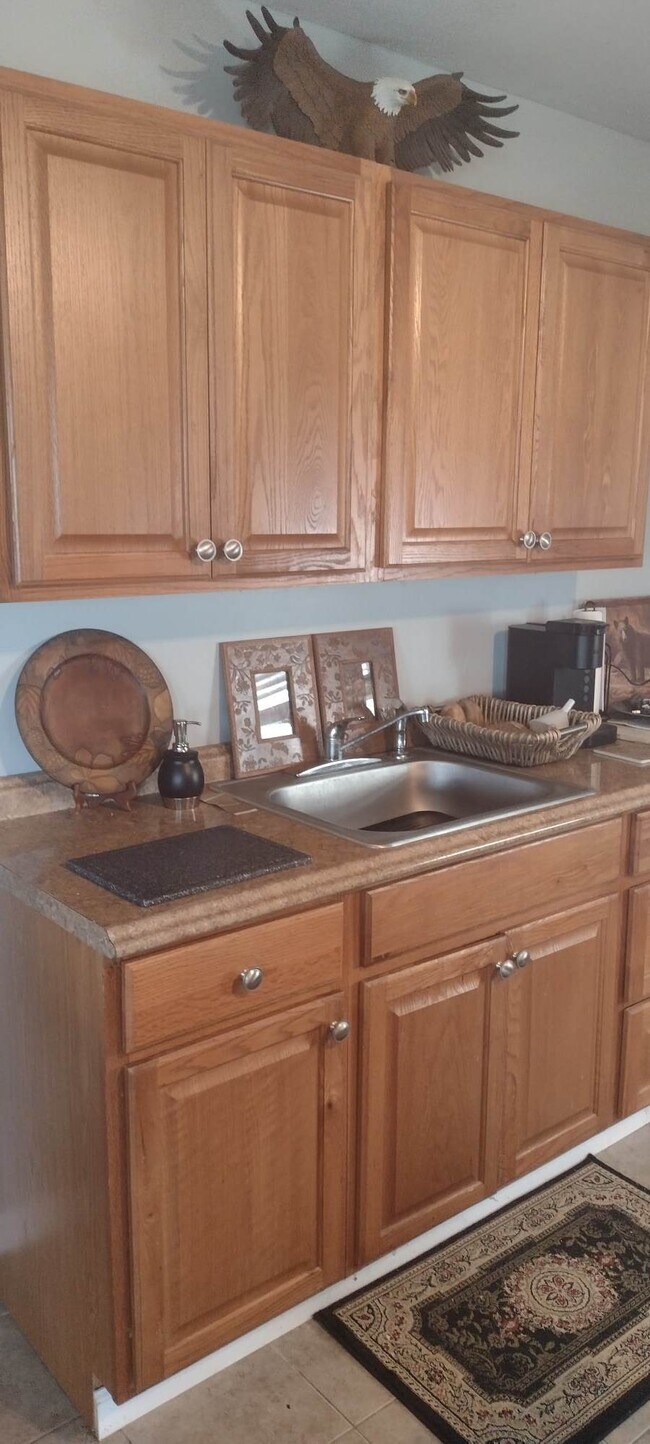 Building Photo - 4 Bay Pl