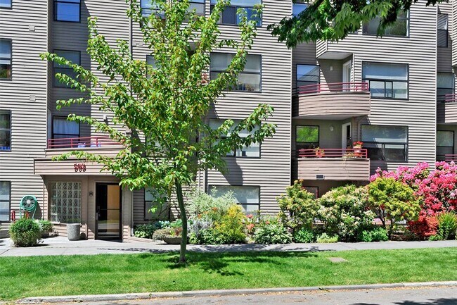 Building Photo - Washington Court