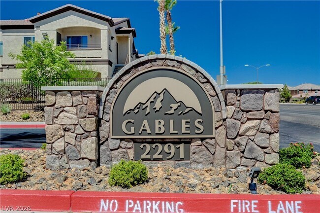 Building Photo - 2291 W Horizon Ridge Pkwy