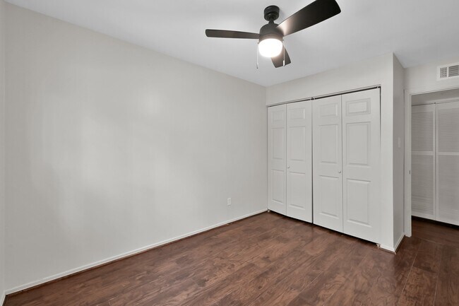 Building Photo - 21 Gambrel Oak Pl