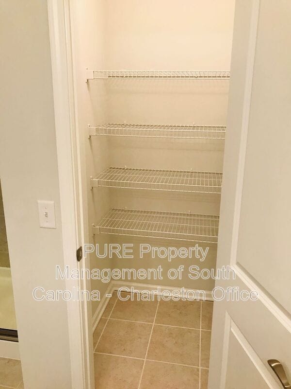 Building Photo - 3071 Conservancy Ln