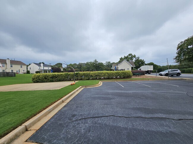 Building Photo - 111 Shairpin Ln