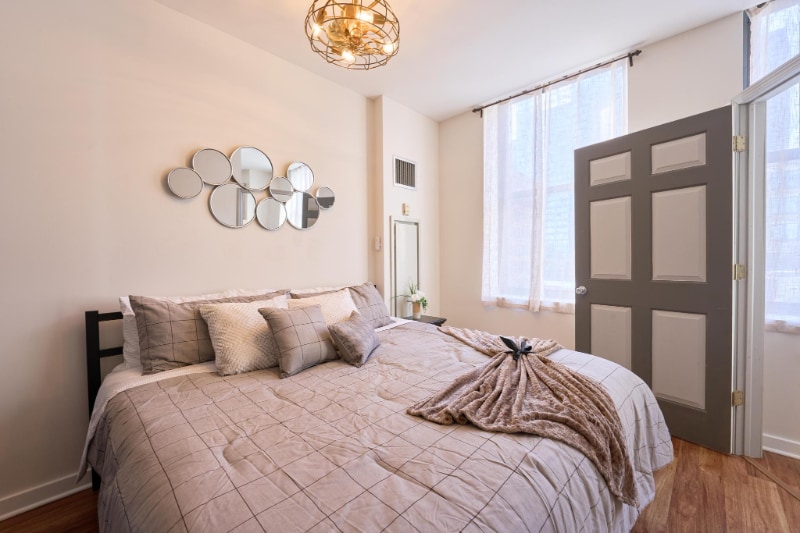 Building Photo - 5 N Wabash Ave