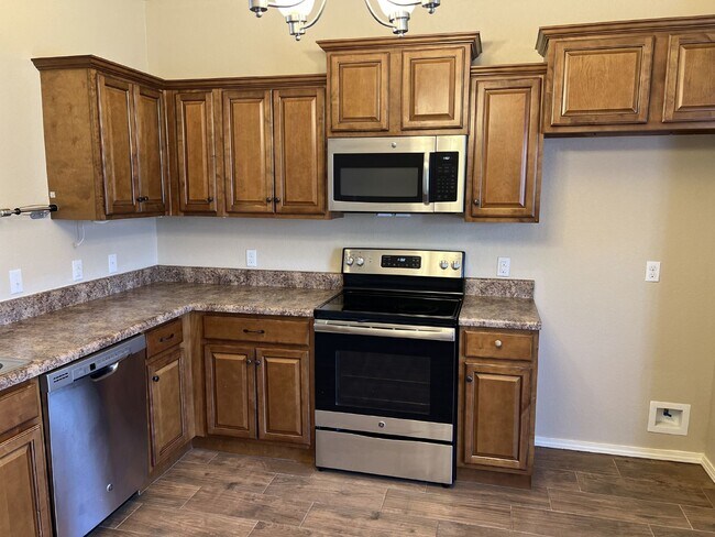 Building Photo - Charming 3 Bed, 2 Bath Rental Property in Barling, AR - Move-in Ready!