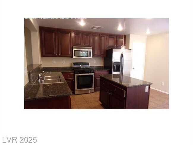 Primary Photo - 7175 Neches Ave