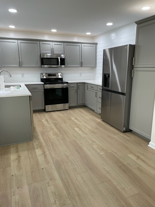 Building Photo - 9502 Doewood Ln